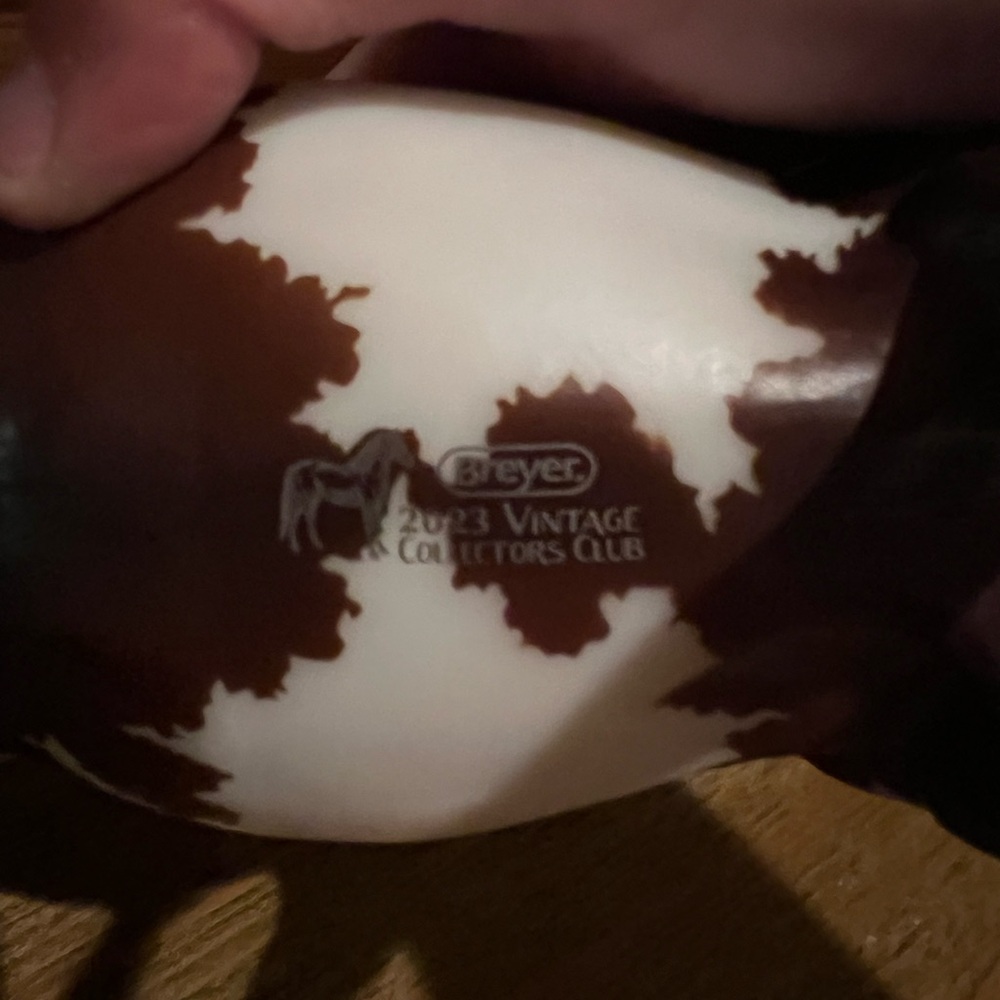 Breyer Vintage Club 2023 - Go Figure - Picture 6 of 10